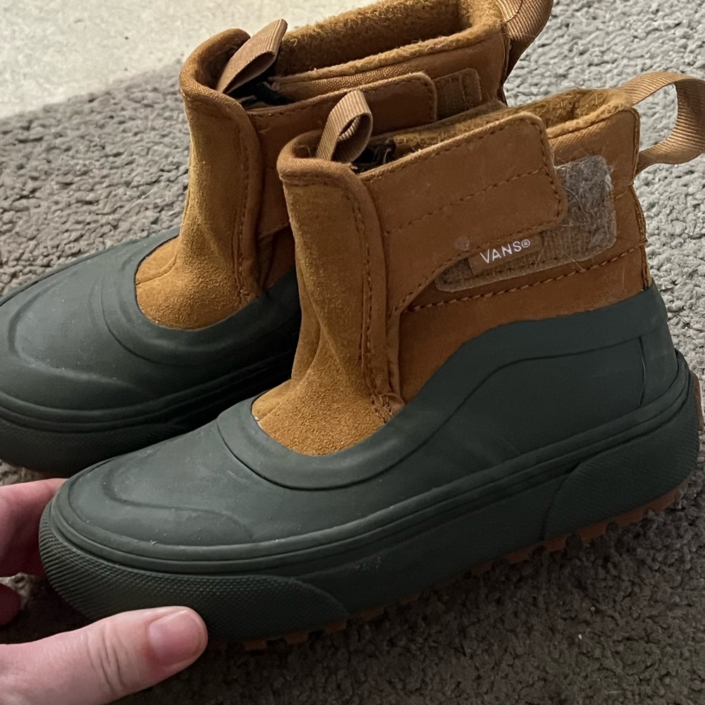Vans Boys MTE Boot size 11